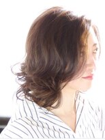 ナルシマ美容室&nbsp;【レディース】大人ショート（サイドスタイル）