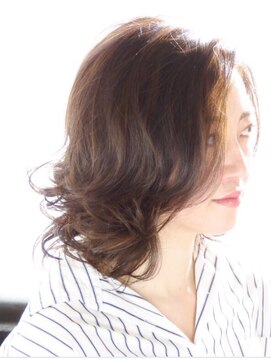 ナルシマ美容室 【レディース】大人ショート(サイドスタイル)