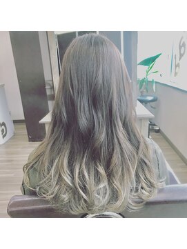 シード(Syead) グレージュ