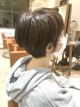 ネオリーブエム(Neolive em;) ナチュラルハイライト×コンパクトショート☆