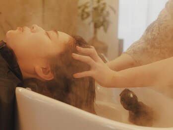 room hair & head spa