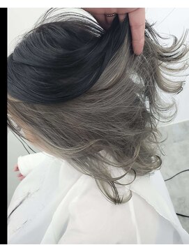 トイロ(toiro) インナーカラー×アッシュグレー