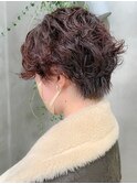 ハンサムショート、ニュアンスパーマ、ピンクブラウン