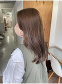 オリーブベージュカラー