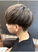 20代30代メンズクラウドマッシュ丸み束感ビジカジトレンド