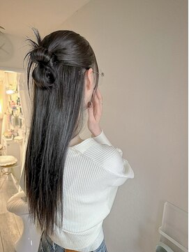 リムネ(RIMUNE) Y2Kハーフアップ