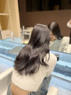 ゴットフロー(GOTTO FLOW) グレージュ/暗髪/韓国レイヤー/艶髪/韓国巻き