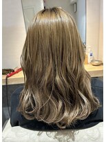 ブルーム ヘア デザイン ドゥーエ(bloom hair design due)&nbsp;beige×medium【透明感カラー/髪質改善/塚口】