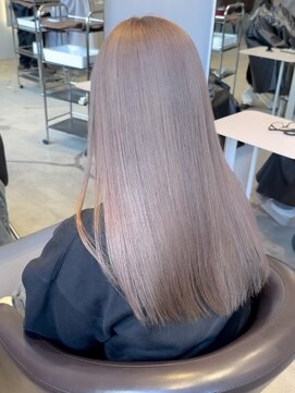 ケリーアン 太田(kelly.un) ミルクティーベージュ / シアーカラー / ブリーチカラー / 群馬