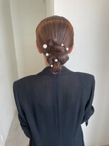 シータ(CITA)&nbsp;ツヤっとタイトアレンジ