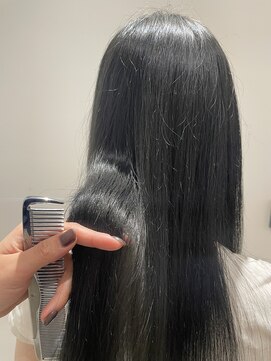 フラミューム 関内店(flammeum) 赤み消しオリーブグレー