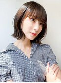 earthショートレイヤーボブミルクティー丸みショートボブ