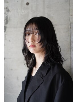 オルター(Alter) 顔まわりがキュートなレイヤーカット