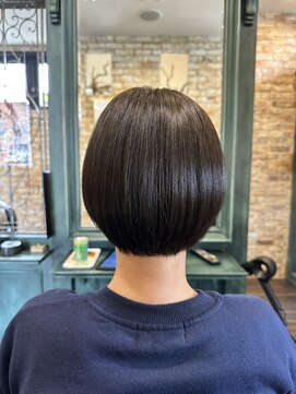 モナン 海老名(Monan) えりあしスッキリ ショートボブ