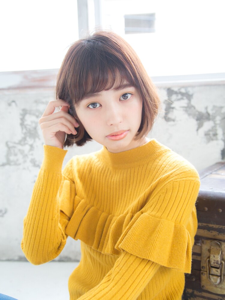 30代40代大人可愛い森ガール風小顔ワンサイドショートボブ 30代40代大人可愛い森ガール風小顔ワンサイドショートボブ