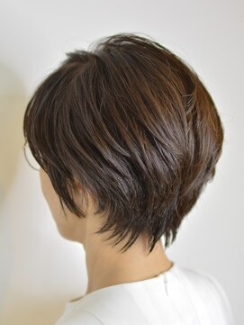 オーバルヘアー ルポ(OVAL hair repos) 大人カッコいいショートスタイル