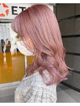 グリンバイアルティナ 八王子店(Grin by artina) ハイトーンカラー×うる艶ラベンダー×ゆるふわカール