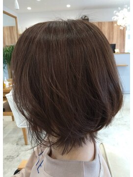 アン(an) 透明感レイヤーボブ