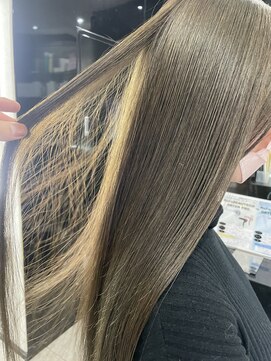 ウィクシー(wixy) 透明感カラーby澤田雄基