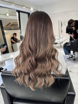 ブレンド 渋谷(BLend) グレージュマチルダボブインナーグレージュ 前髪　ベージュ