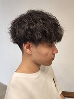 ニアウ 伊勢崎連取店(Niau)&nbsp;刈り上げショートマッシュ波巻きツイストスパイラルパーマ