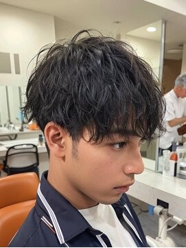 キングオブヘア バイ ノイズ 梅田茶屋町店(KING of hair by NOISM) *NOISM波巻きツイストスパイラルツーブロックセンターパート