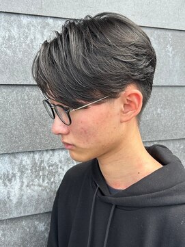 ニアウ 高崎店(Niau) メンズセンターパートニュアンスパーマナチュラル群馬高崎眉毛