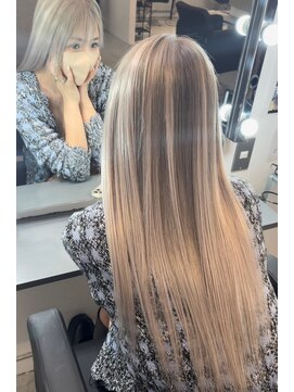 キング 枚方店(K!ng) 縮毛矯正髪質改善ハイライトレイヤーカット高槻美容室エクステ