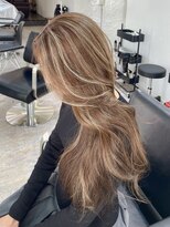 ブレンド 渋谷(BLend)&nbsp;黒髪ボブルフネビージュ小顔ワンレンスペインカール