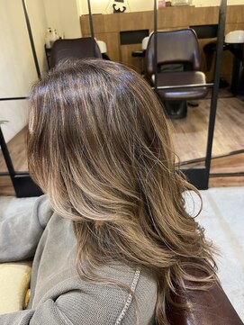 ランソ 成田店(RUNSO) 外国人風ハイライト×レイヤースタイル×似合わせカット