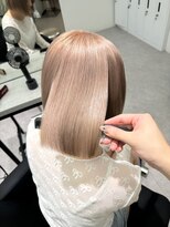 ペレ 渋谷(PELE)&nbsp;イメチェン/ホワイトブロンド/外ハネボブ/ワイドバング/渋谷