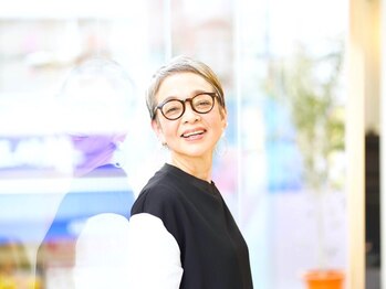 えがお美容室 奈良店の写真/《伸びてもまとまるショートヘア》髪質・骨格・毛量を見極めてカット！髪を傷ませず、理想のスタイルに☆