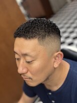 フランクス バーバー ウエストトウキョウ 吉祥寺店(FRANK’S BARBER WEST TOKYO)&nbsp;フェザーパーマサーフカール刈り上げセンターパート