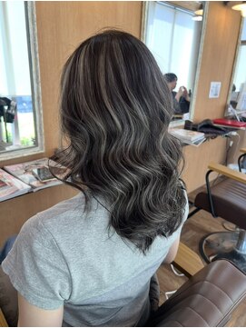 ラッシュヘアエン(Rush hair en) ハイライト