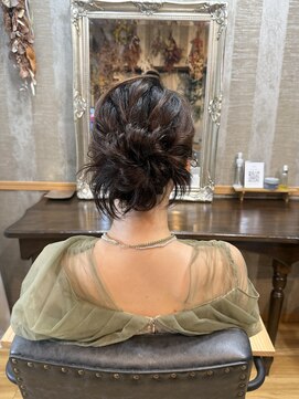 シオン(sHioN) ヘアセット