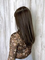 シューフルール(chou-fleur)&nbsp;【cfm gloss color】アッシュにスモークホワイトなハイライト