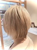 ショートボブ