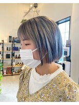 ボレロ ヘアーアンドライフサロン(volero hair life salon) ミニボブ／シルバーグレー