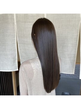 イニ 姉小路(ini) 【丸山】ナチュラルストレート/縮毛矯正