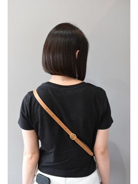 ジーニー(GeeNY) 王道のワンレンボブヘアスタイル