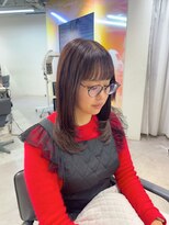 ユーフォリア 渋谷グランデ(Euphoria SHIBUYA GRANDE)&nbsp;レイヤーカット 前髪ぱっつん ピンクカラー