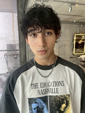 スクリーン(SCREEN) スペインカール/スパイキーショート/ブルーブラック/元町