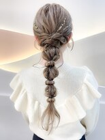 レア 表参道(L'ea) お呼ばれ 二次会 ポニーテール 編みおろし 結婚式 パーティー
