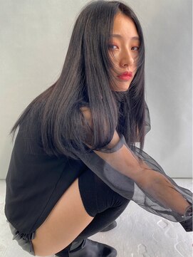 シェリ(che'rie) 韓国ヘアーハッシュカットレイヤーカットハイライトカラー