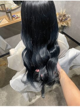 メゾンウィット(Maison Wit) ブリーチありブルーブラック