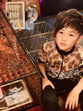 アスイン(asuin) アシンメトリーメッシュヘア