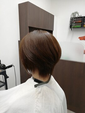 ハチガレージ(8GARAGE) ショートボブ