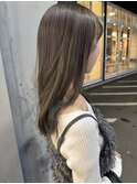 オリーブベージュ