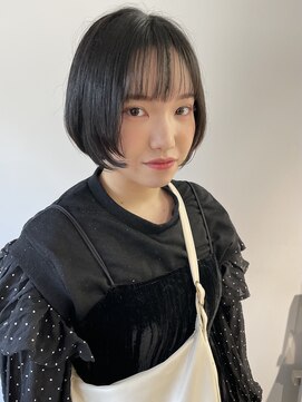 ソーソー(SoSo) ショートボブハイライトレイヤーカットヘアセット髪質改善天文館