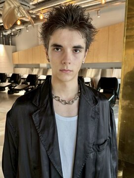 スクリーン(SCREEN) スペインカール/スパイキーショート/ブルーブラック/神戸元町